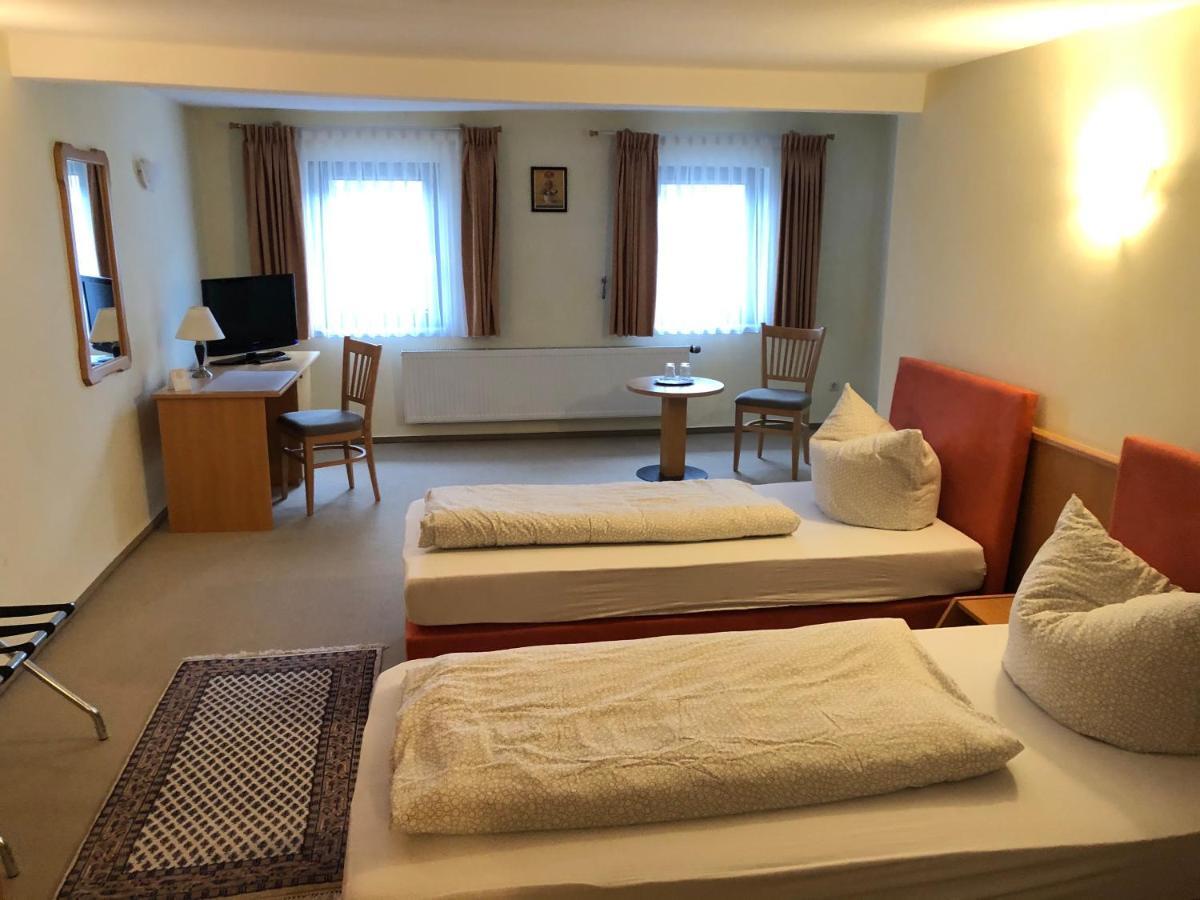 Monteurzimmer Thalfried Рула Экстерьер фото